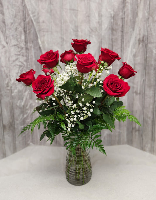 Classic Dozen Roses